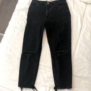 Abercrombie & Fitch The Mom High Rise Black Denim